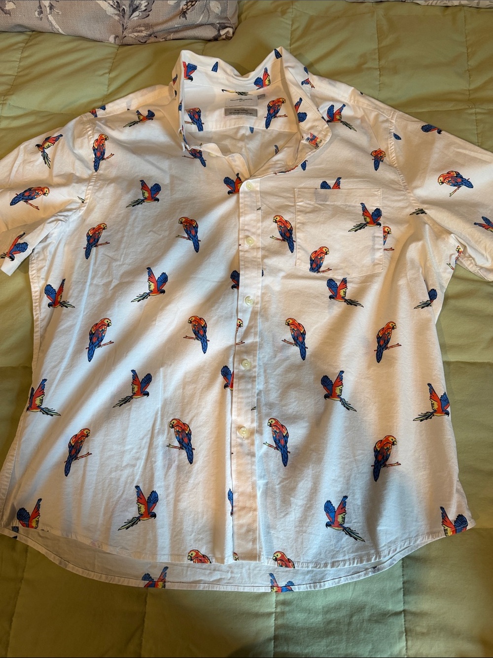 Goodfellow & Co White Short-Sleeve Button-Down with Multicolor Parrot Print